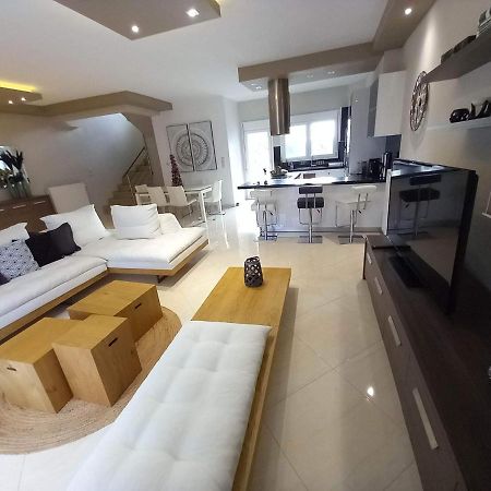 Homing Volos Exclusive Luxury Residence ภายนอก รูปภาพ